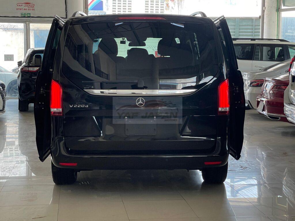 Mercedes-Benz V220D 2018 Black
