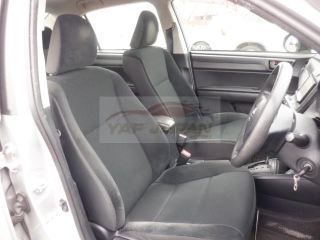 Toyota Axio 2018 Silver