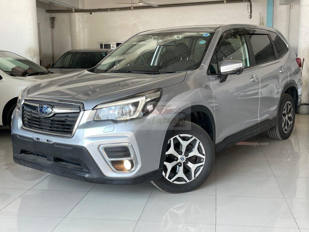 Subaru Forester 2018 Silver
