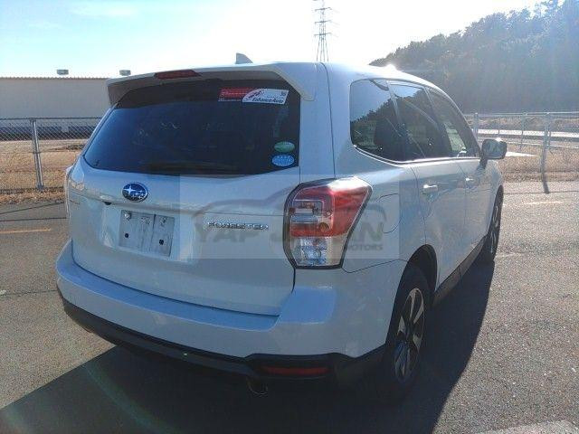 Subaru Forester 2018 Pearl White