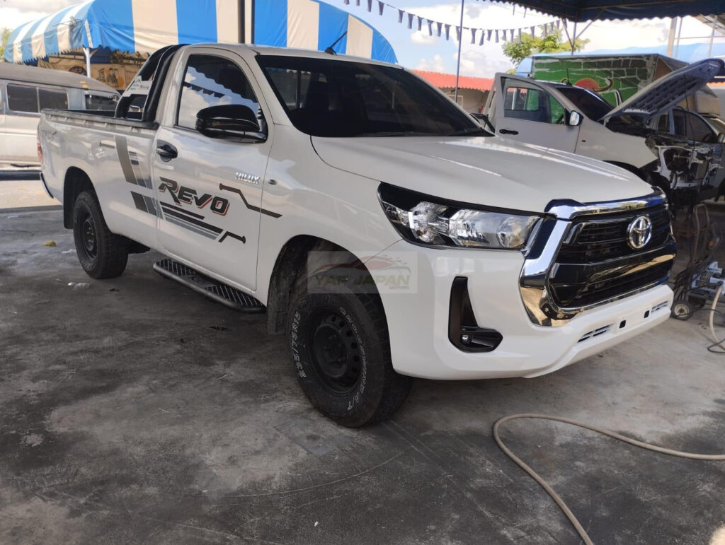 Toyota Hilux Single Cabin 2018 White