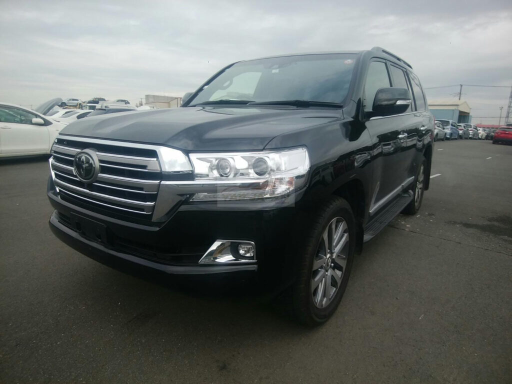 Toyota Land Cruiser ZX V8 LC200 2018 Black