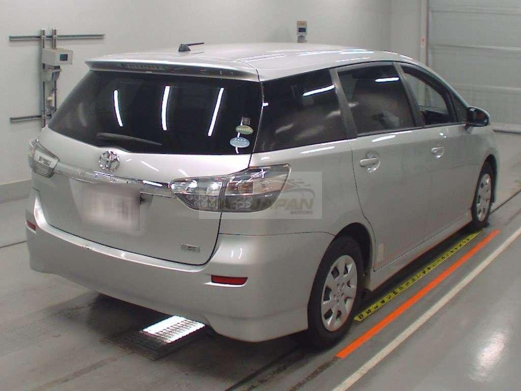Toyota Wish 2017 Silver
