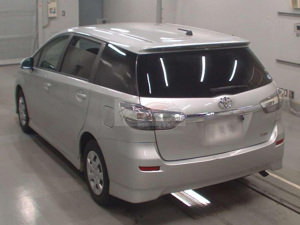 Toyota Wish 2017 Silver