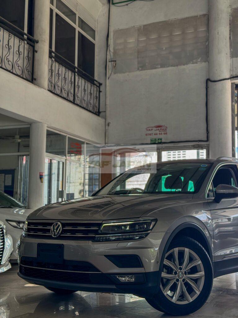 Volkswagen Tiguan Highline 2019 Silver
