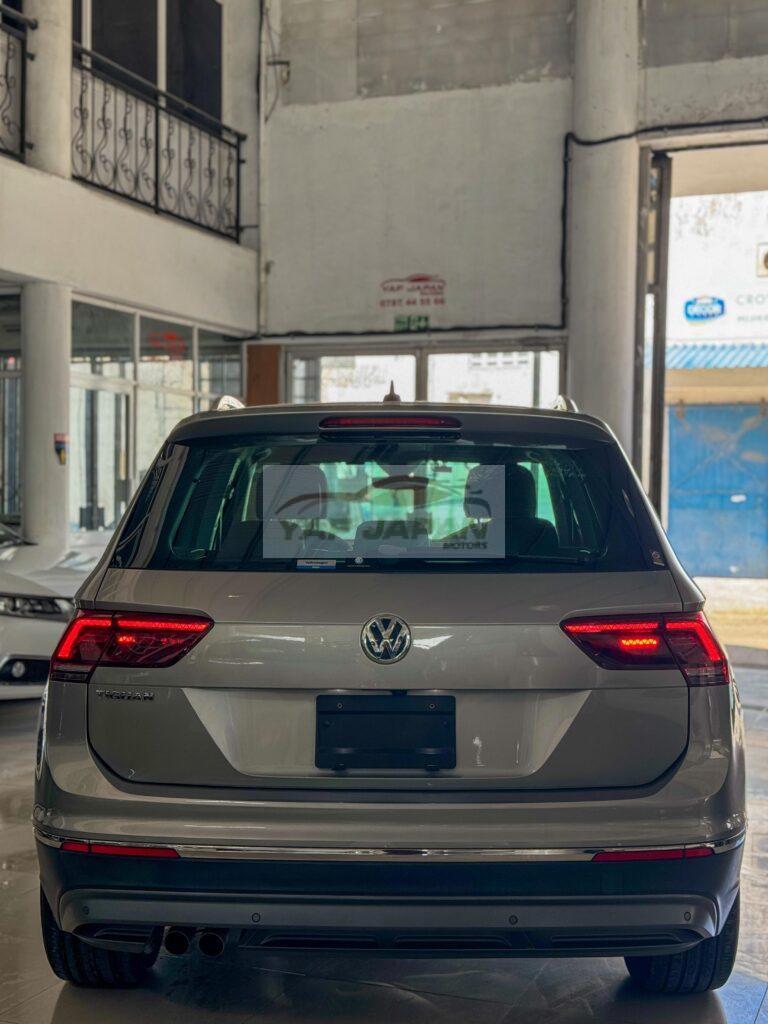 Volkswagen Tiguan Highline 2019 Silver