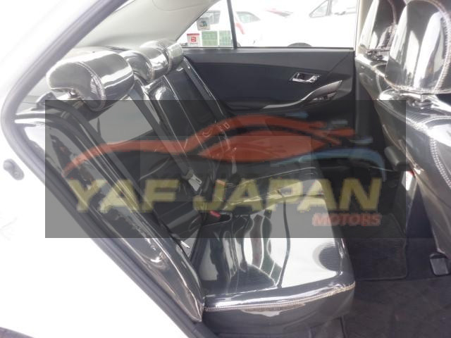 Toyota Allion 2018 Pearl White