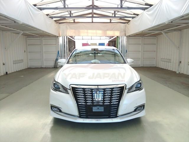 Toyota Crown Hybird White
