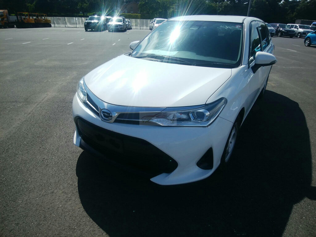 Toyota Fielder 2018 Pearl White