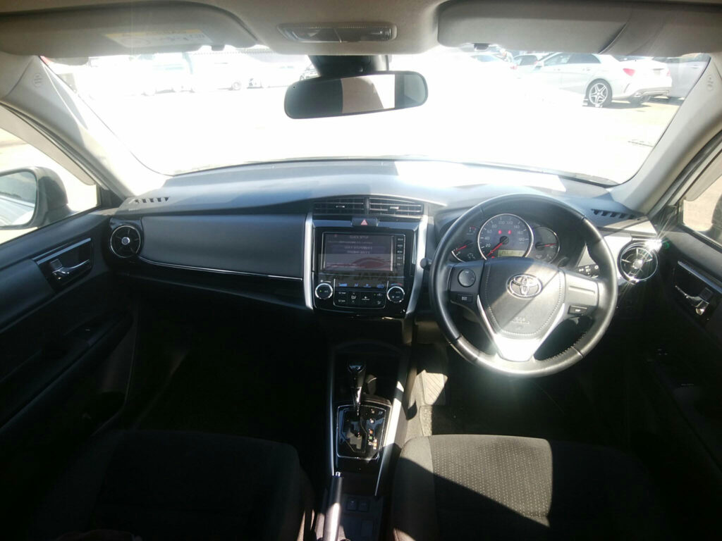 Toyota Fielder 2018 Pearl White