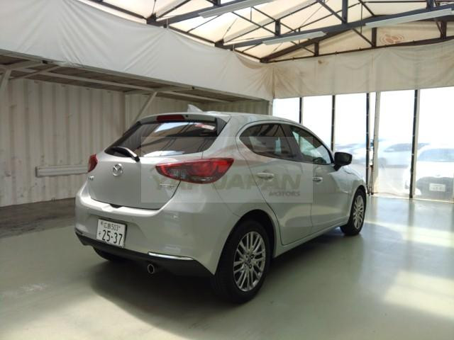 Mazda Mazda 2 2019 Grey