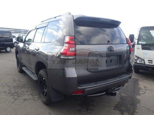 Toyota Land Cruiser Prado TX 2018 Grey
