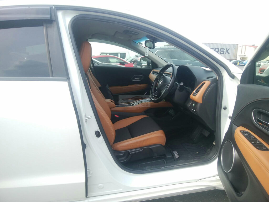 Honda Vezel 2019 White