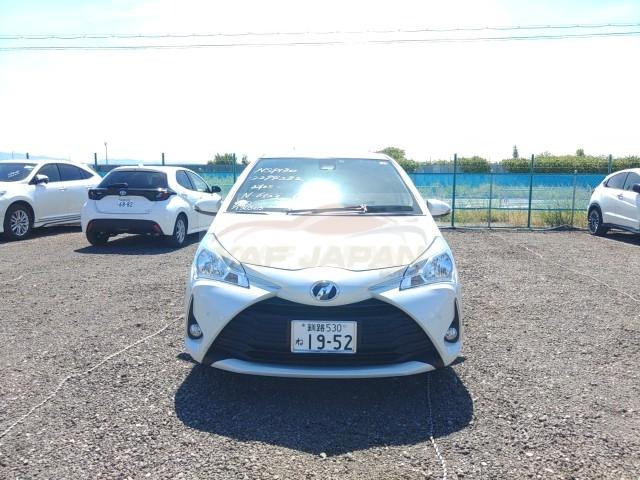 Toyota Vitz 2018 Pearl White