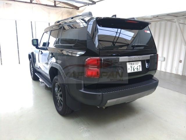 Toyota Land Cruiser 250 2024 Black