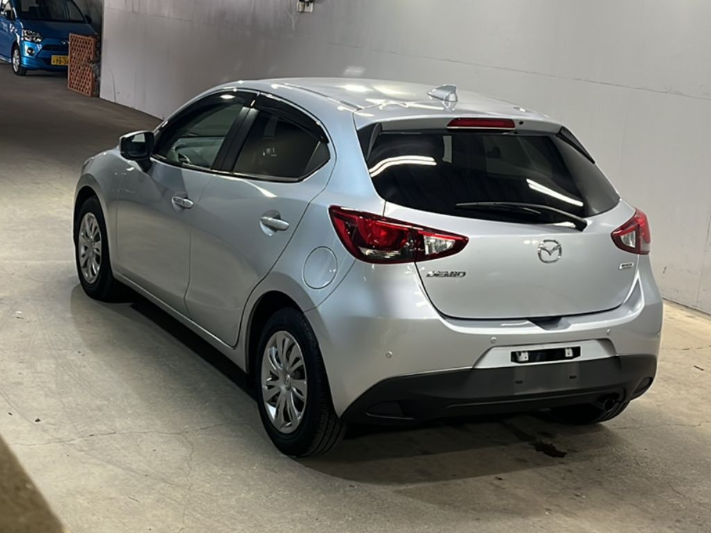 Mazda Demio 2019 Silver