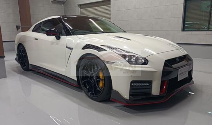 Nissan GT-R Nismo 2019 Pearl White