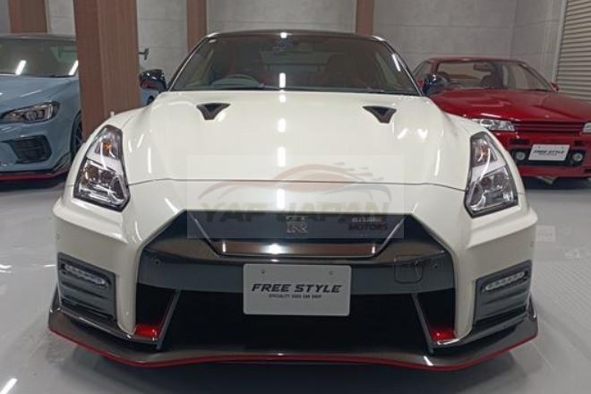 Nissan GT-R Nismo 2019 Pearl White