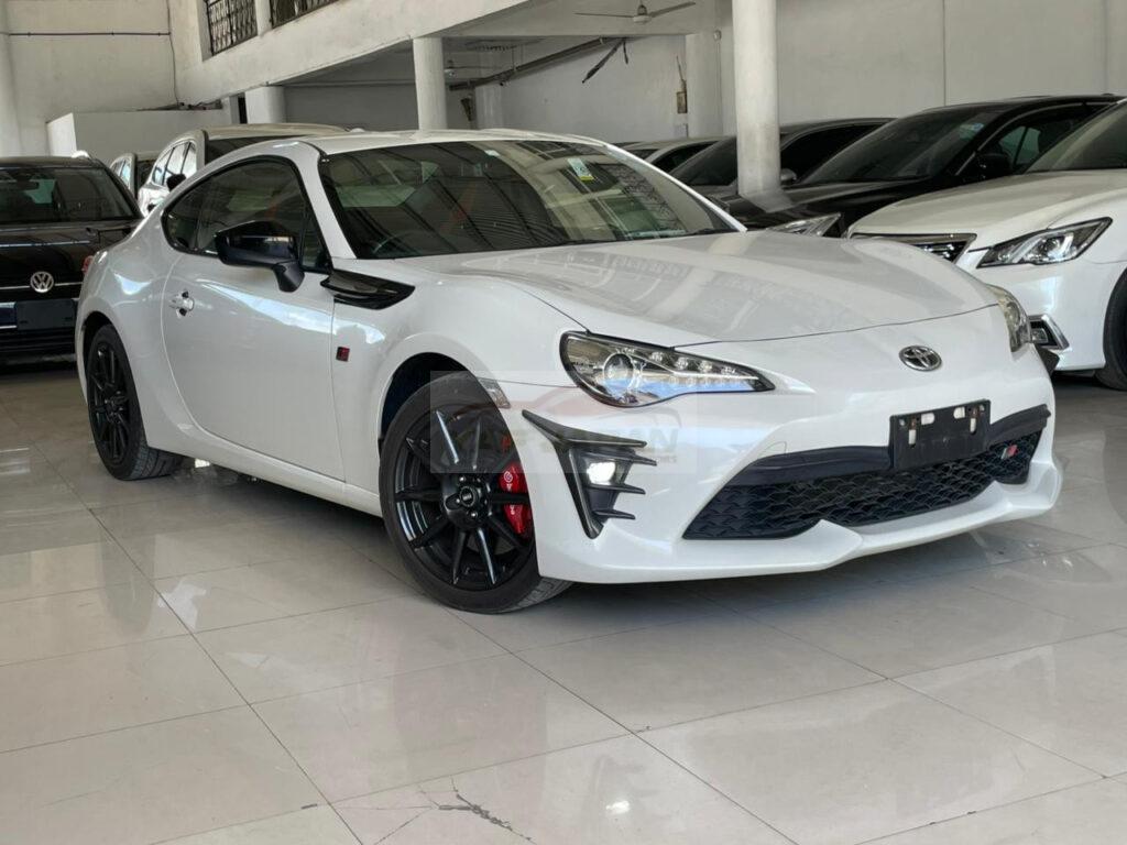 Toyota 86 2018 White