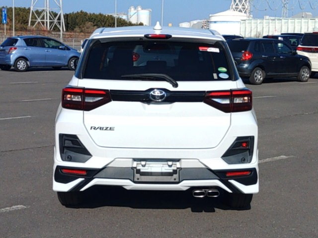 Toyota Raize 2020 Pearl White