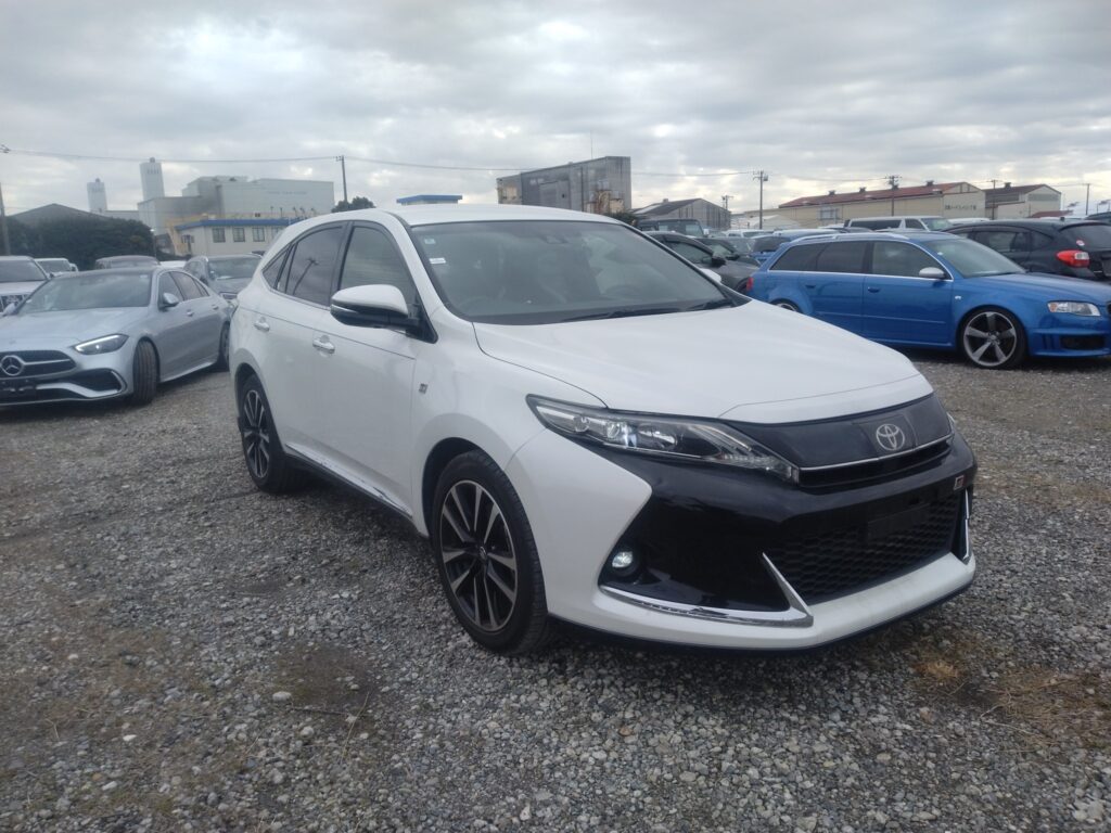 Toyota Harrier GR Sports 2020 Pearl White