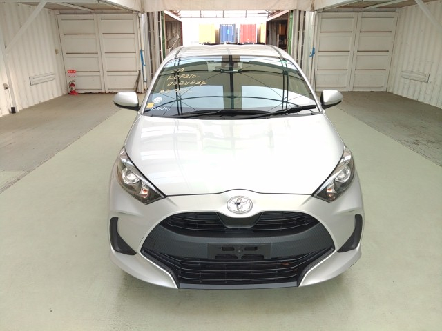 Toyota Yaris 2020 Silver