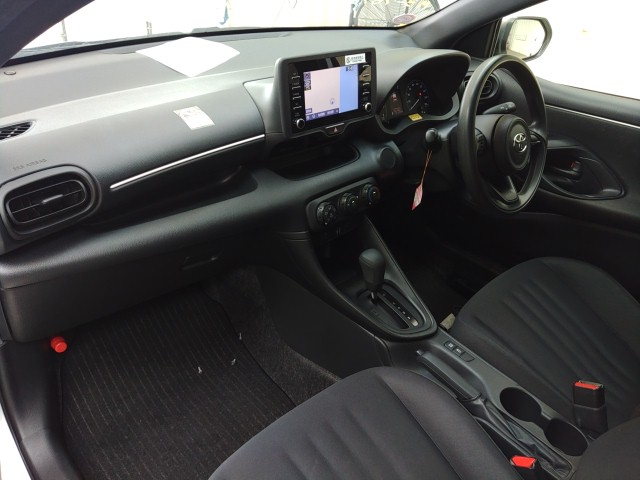 Toyota Yaris 2020 Silver